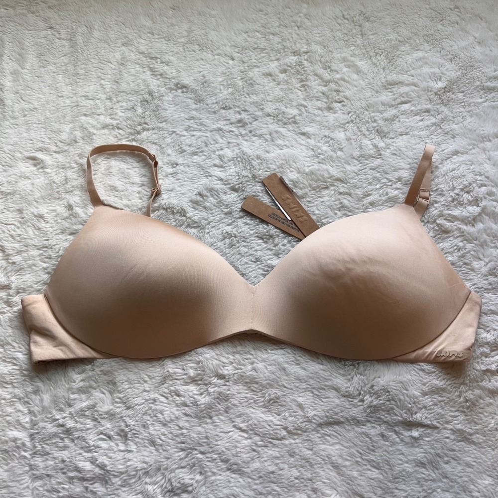 SKIMS Wireless Form Push Up Plunge Bra Sand BR-PUS-10681W Womens Size 36C NWT